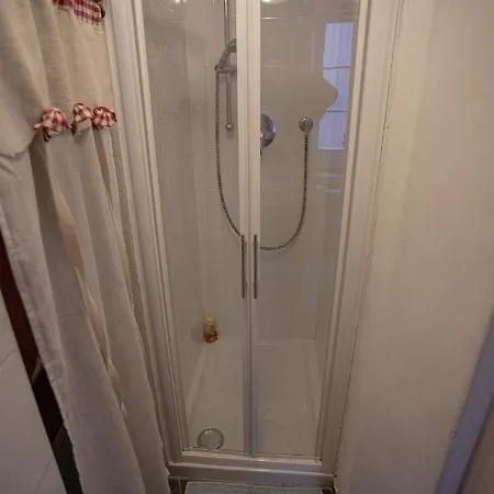 B&B Antico Pozzo 피날레리구레