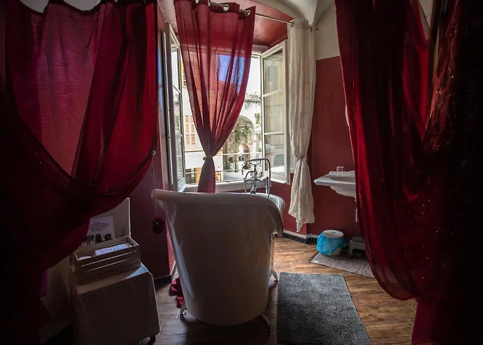 Bed and Breakfast Antico Pozzo Finale Ligure